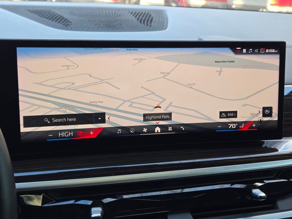 Used 2024 BMW X7 M60i w/ Executive Package image 6