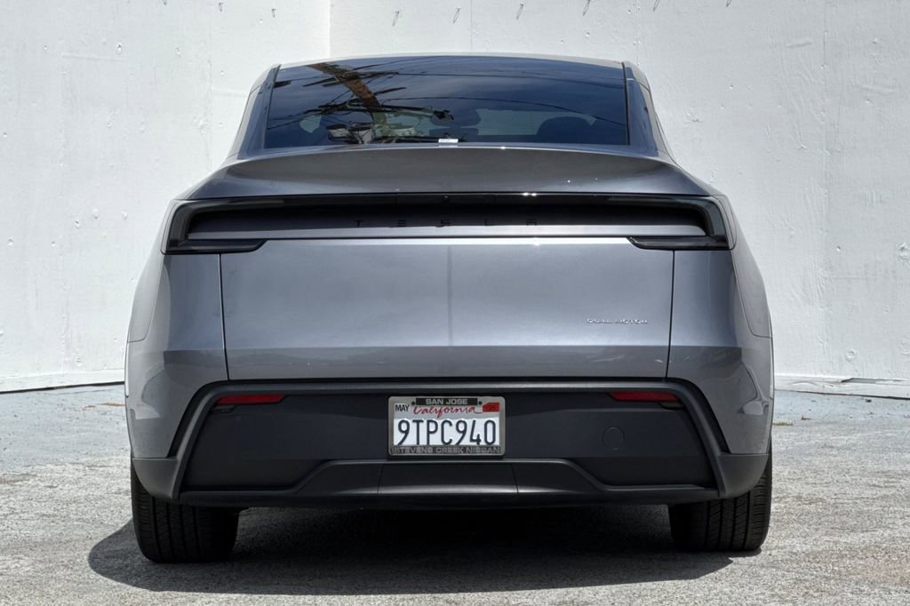 Used 2026 Tesla Model Y Long Range AWD/4WD image 4