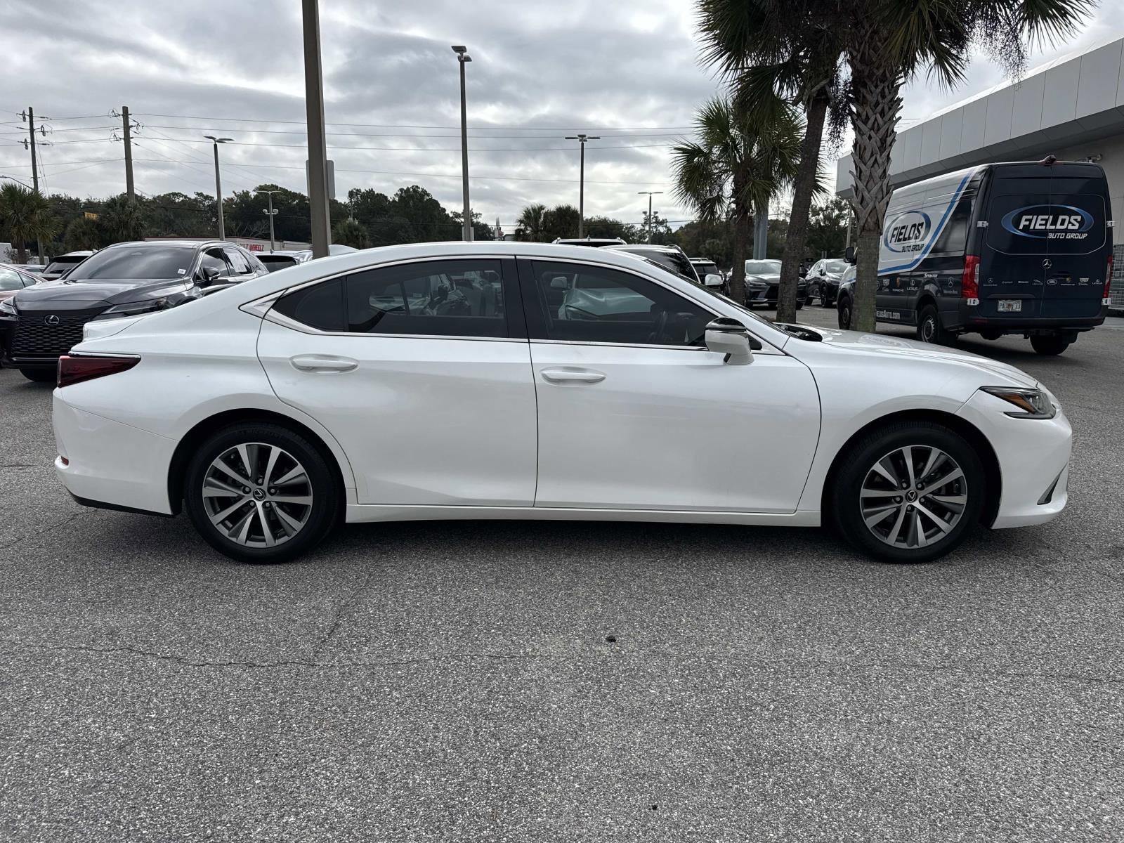 Used 2021 Lexus ES 350 w/ Protection Package (P3) image 2