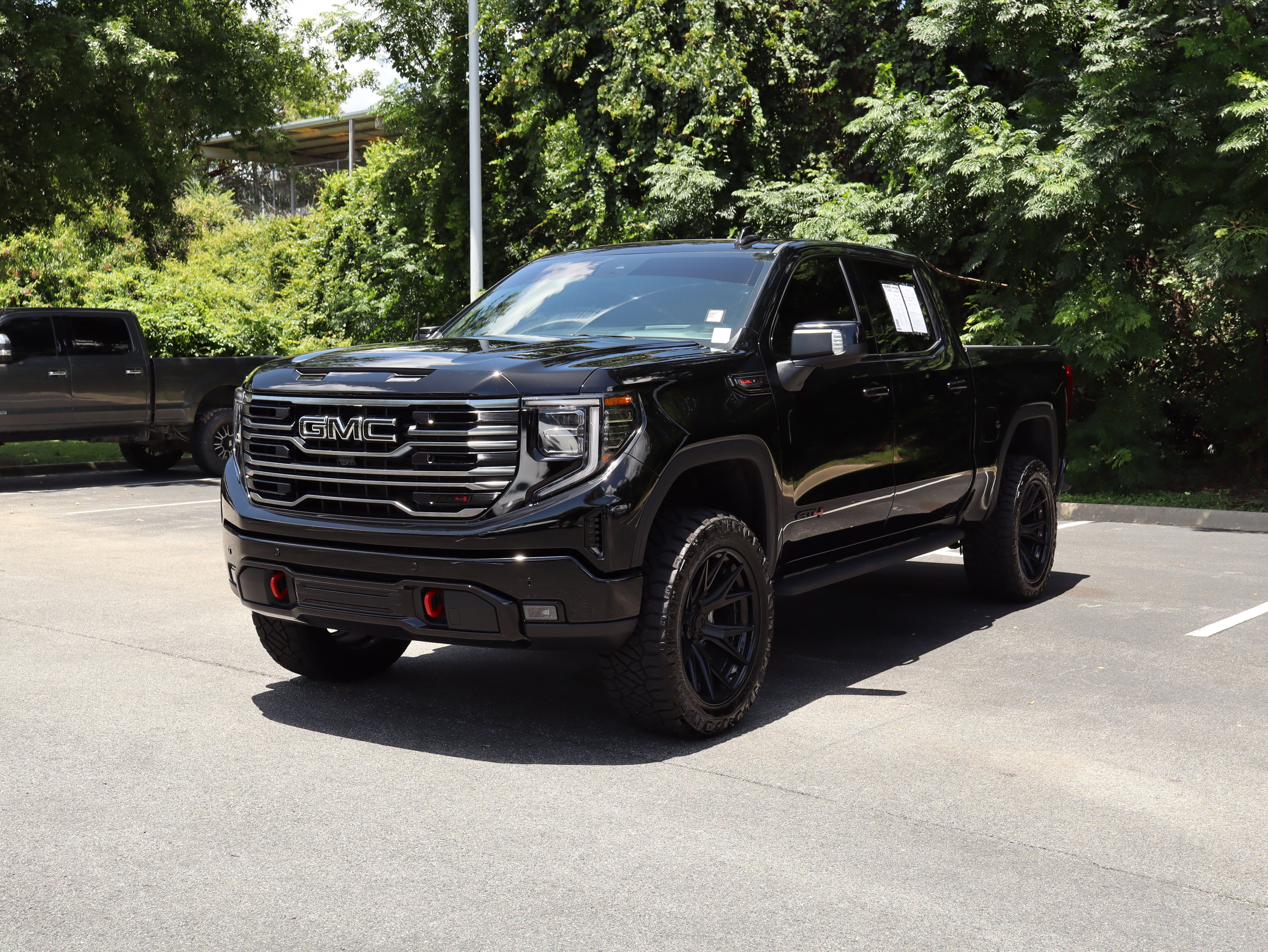 Used 2026 GMC Sierra 1500 AT4 w/ AT4 Premium Package AWD/4WD image 9