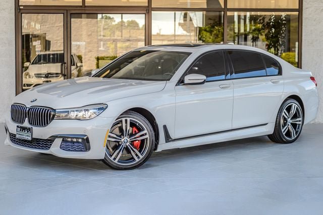 Used 2017 BMW 740i RWD image 2