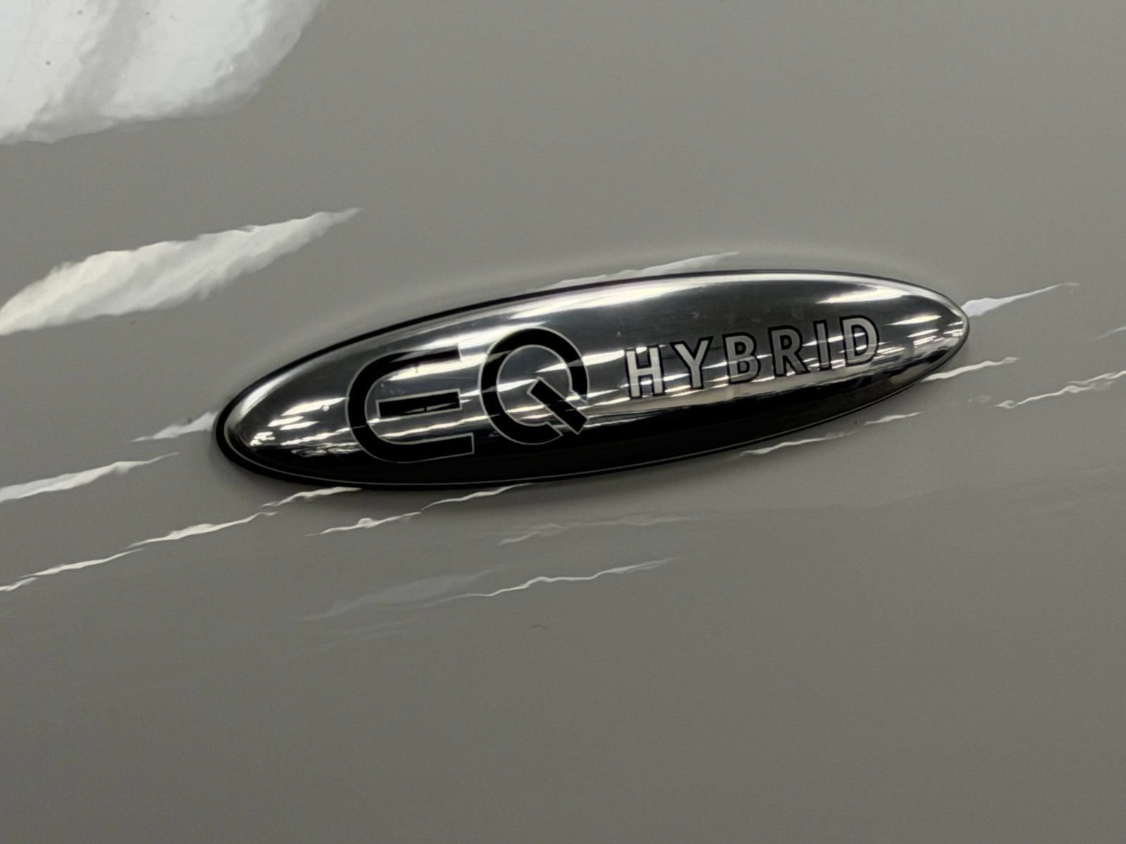 Used 2025 Mercedes-Benz GLC 350e 4MATIC image 21