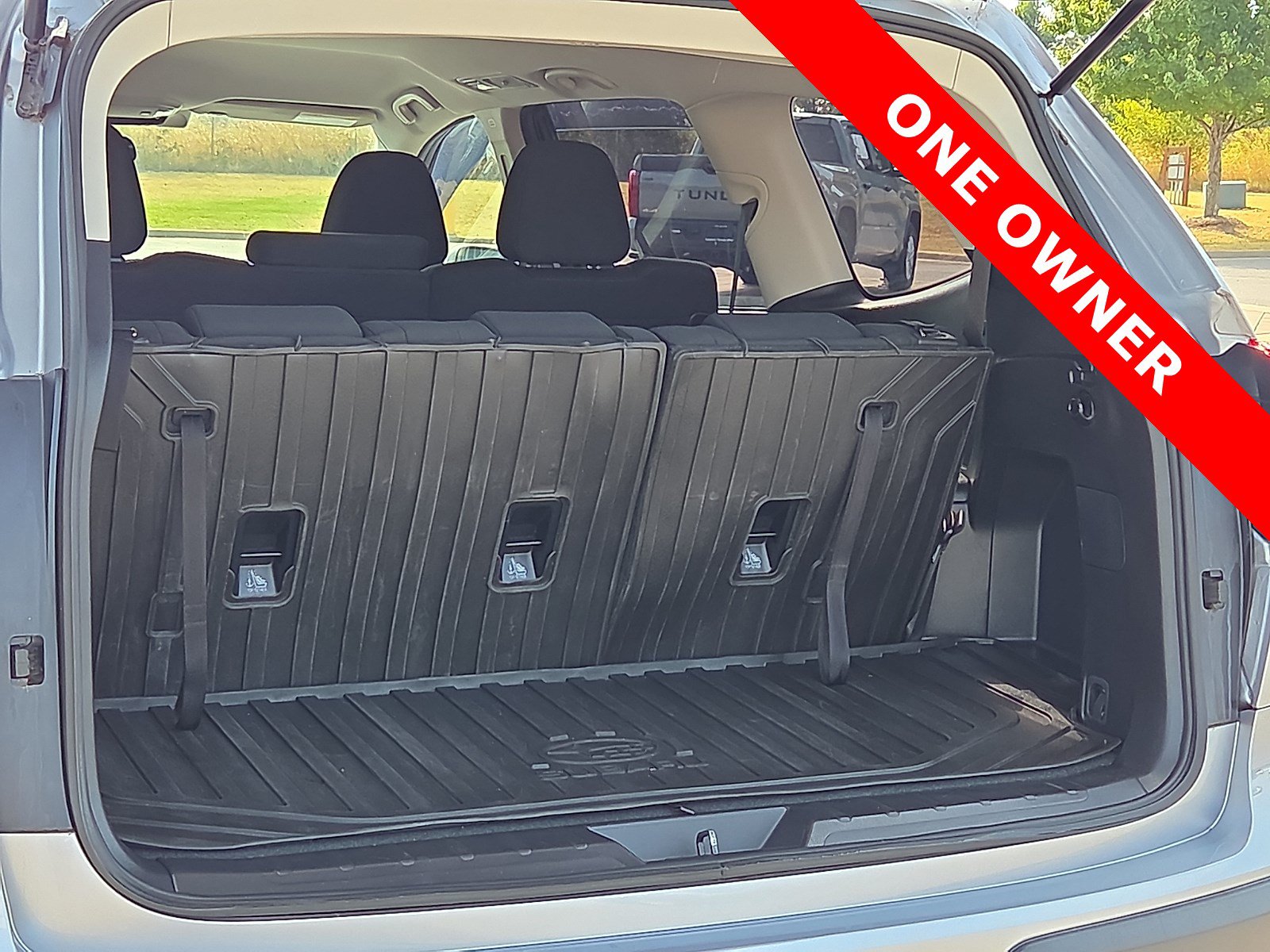 Used 2021 Subaru Ascent 8-Passenger AWD/4WD image 9