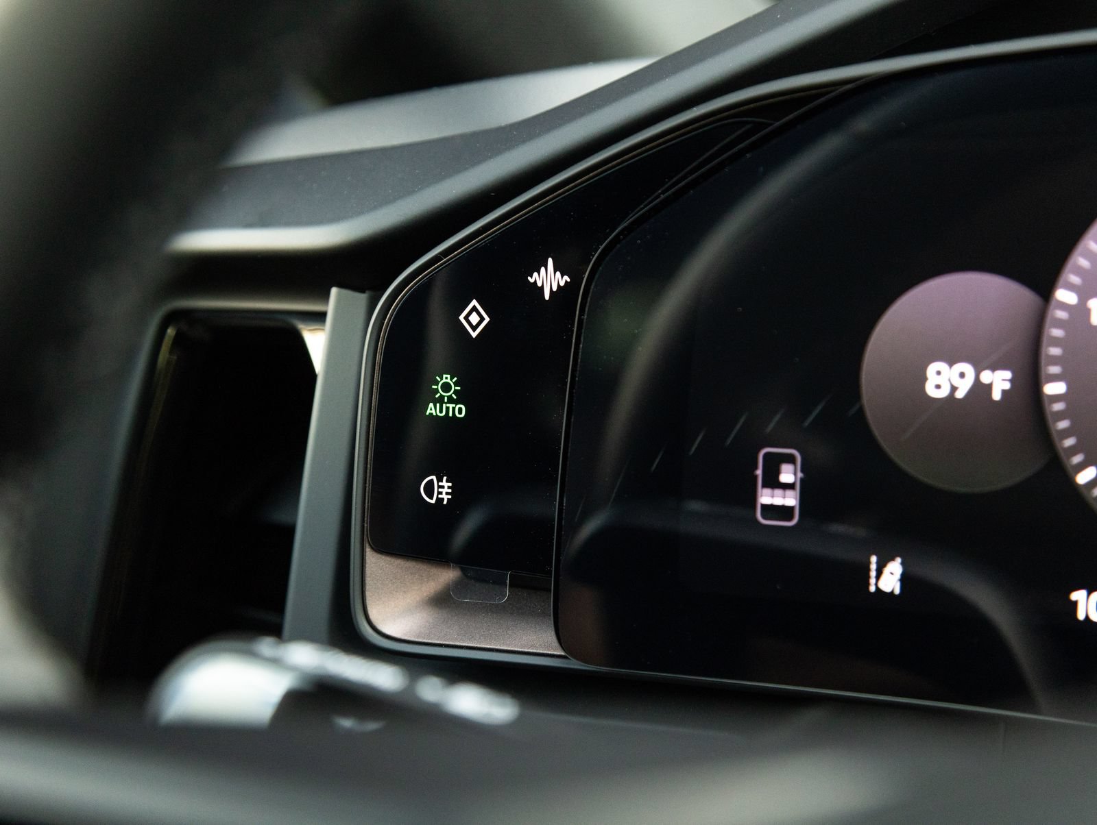 New 2026 Porsche Cayenne Electric AWD/4WD image 17