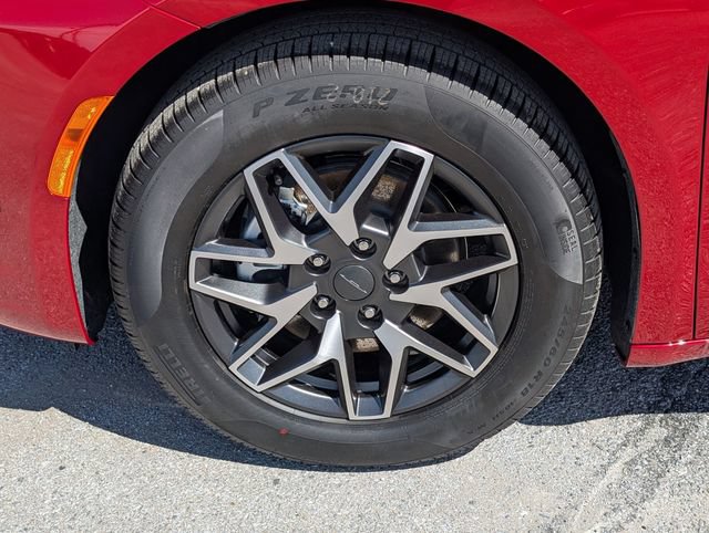 New 2027 Chrysler Pacifica Limited FWD image 11
