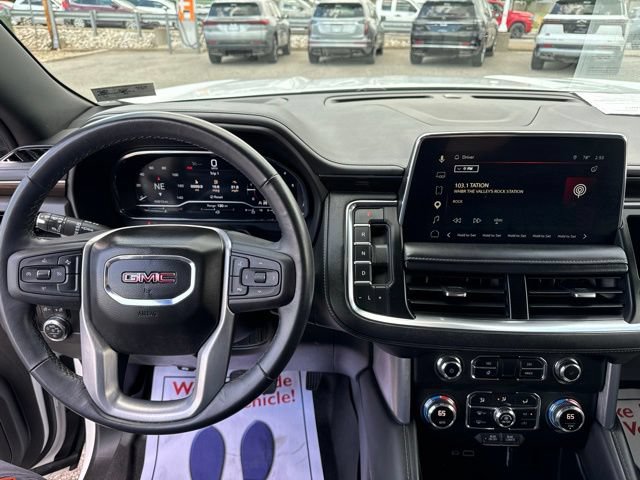 Used 2023 GMC Yukon SLE AWD/4WD image 14