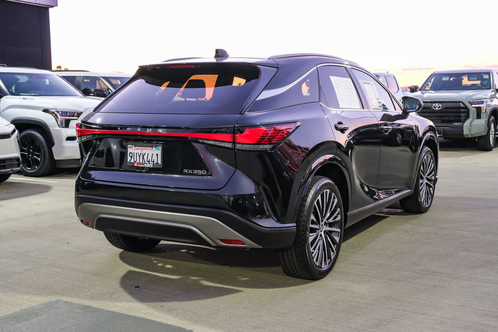 Used 2024 Lexus RX 350 Premium Plus w/ Accessory Package (Z1) FWD image 3