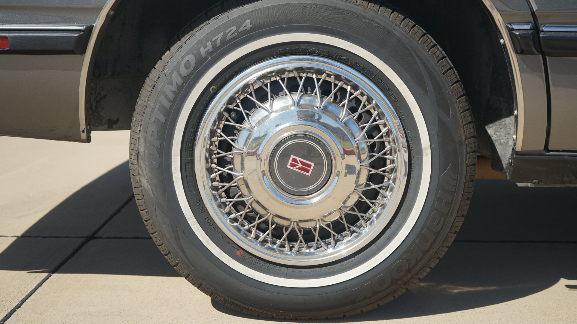 Used 1989 Oldsmobile 88 Royale image 40