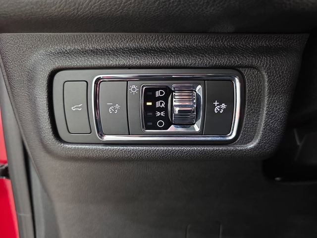 Used 2022 Lincoln Corsair AWD w/ Premium Package image 22