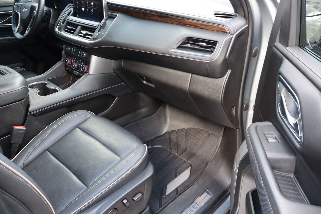 Used 2023 Chevrolet Suburban Premier image 56
