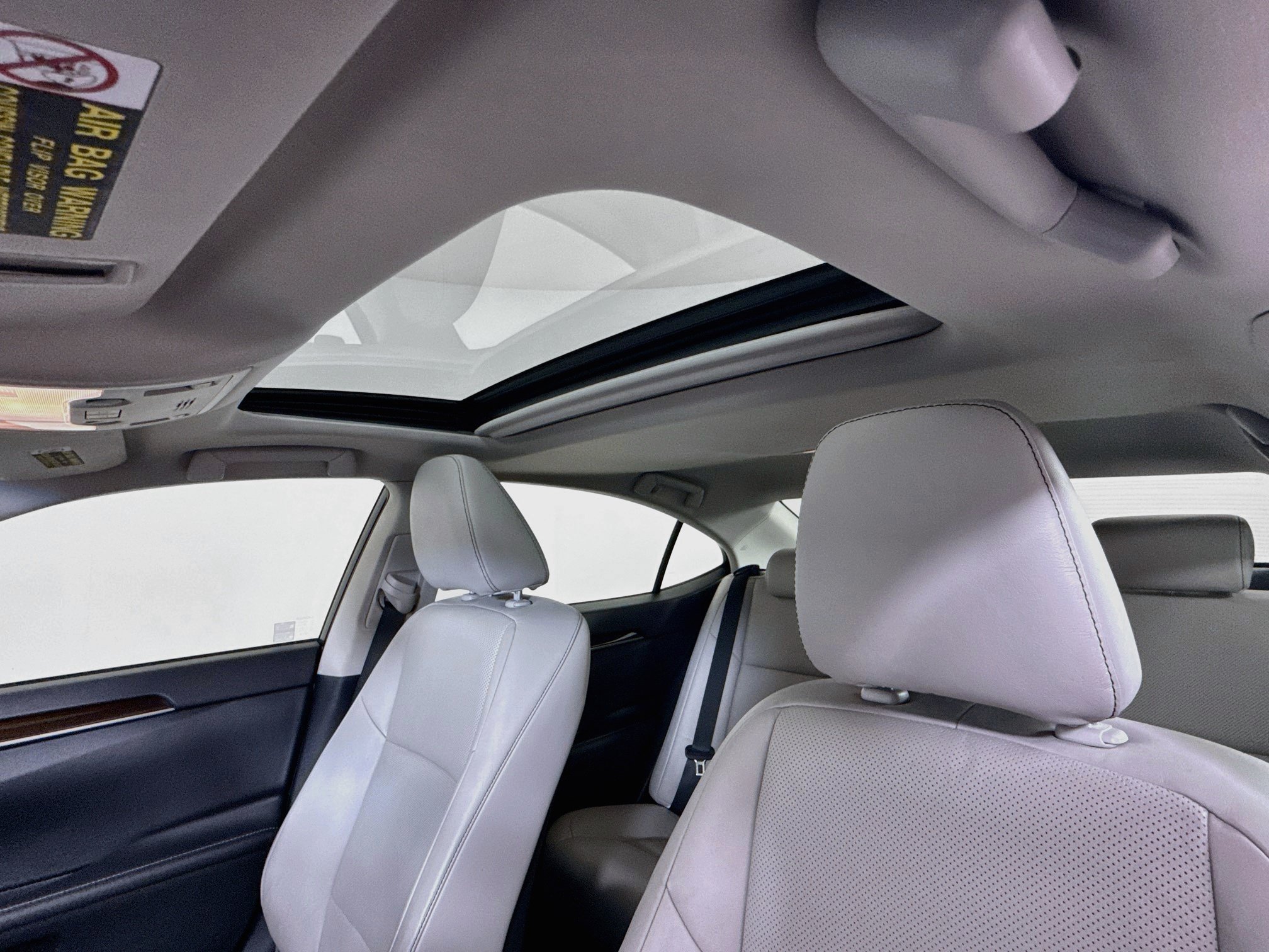 Used 2015 Lexus ES 350 w/ Luxury Package FWD image 14