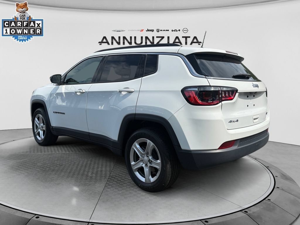 Used 2023 Jeep Compass Latitude AWD/4WD image 3