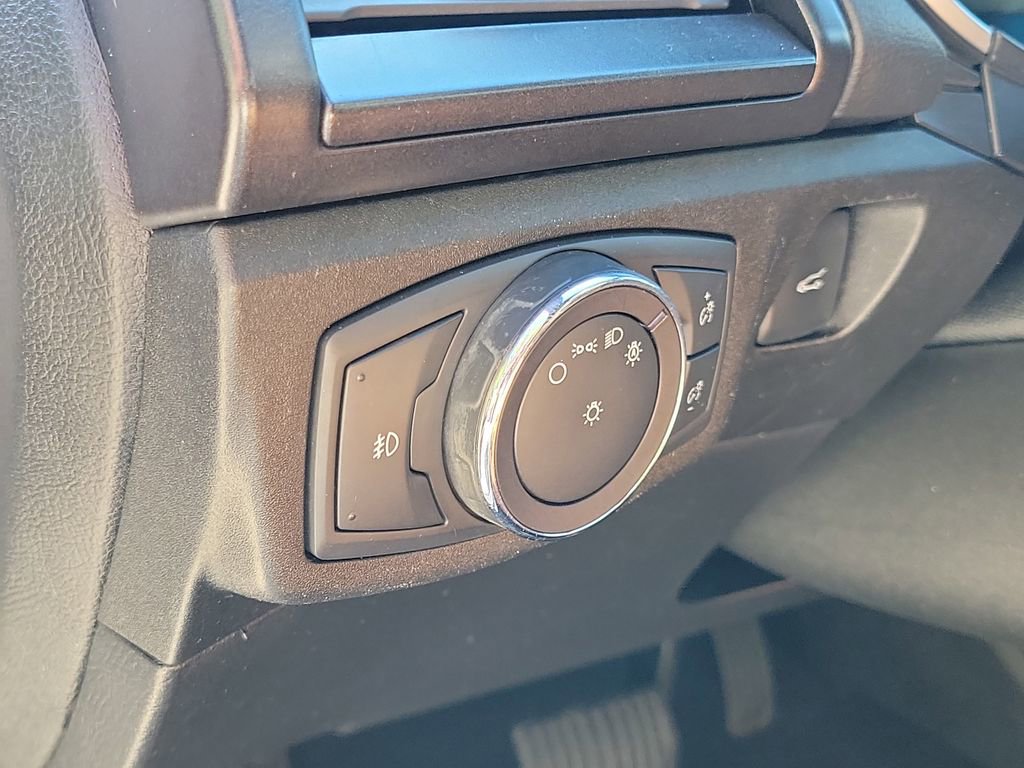 Used 2019 Ford Fusion Titanium image 26