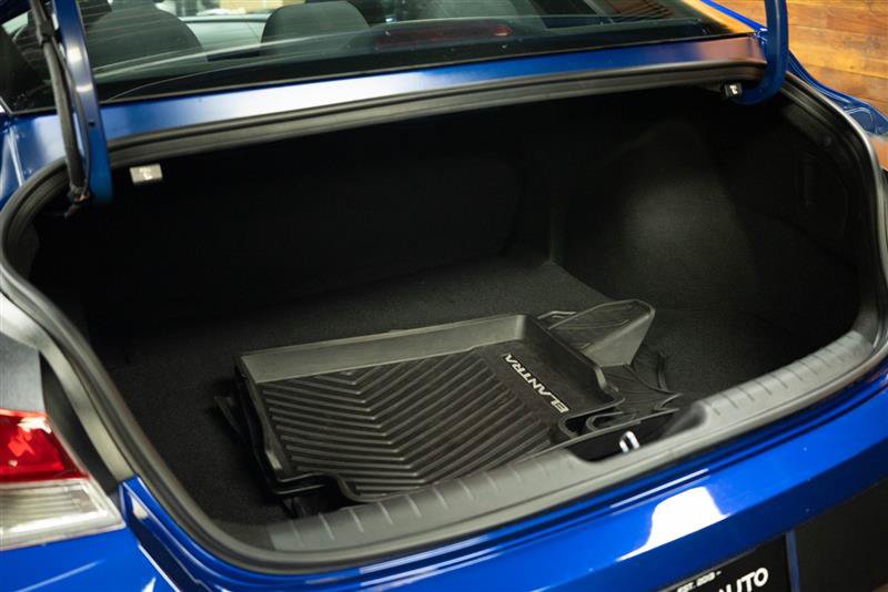 Used 2025 Hyundai Elantra Sport FWD image 7