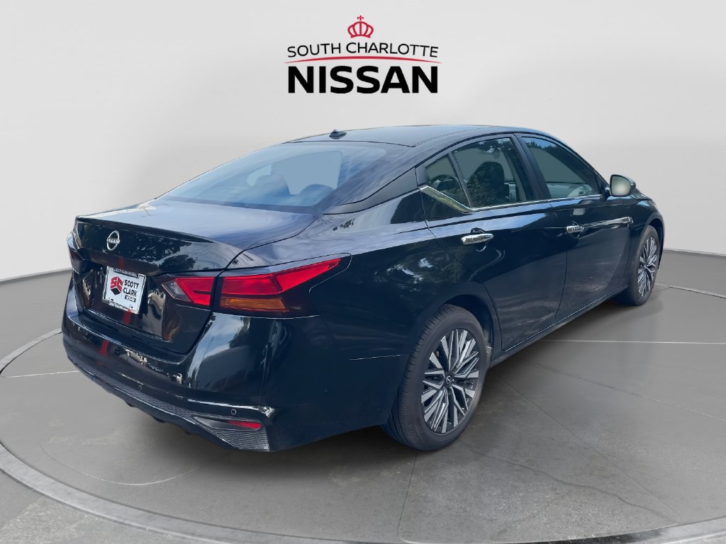 Used 2025 Nissan Altima 2.5 SV FWD image 6