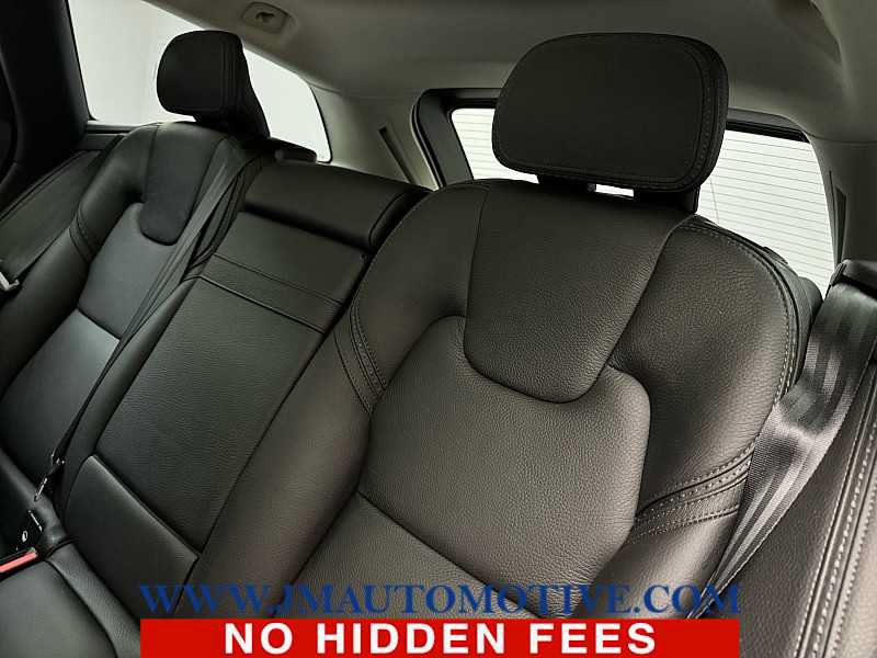 Used 2019 Volvo V90 T5 Cross Country w/ Protection Package Premier AWD/4WD image 16