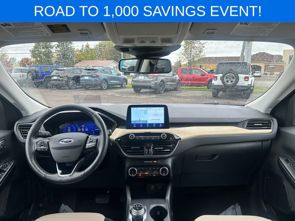 Certified 2022 Ford Escape Titanium w/ Titanium Elite Package image 25