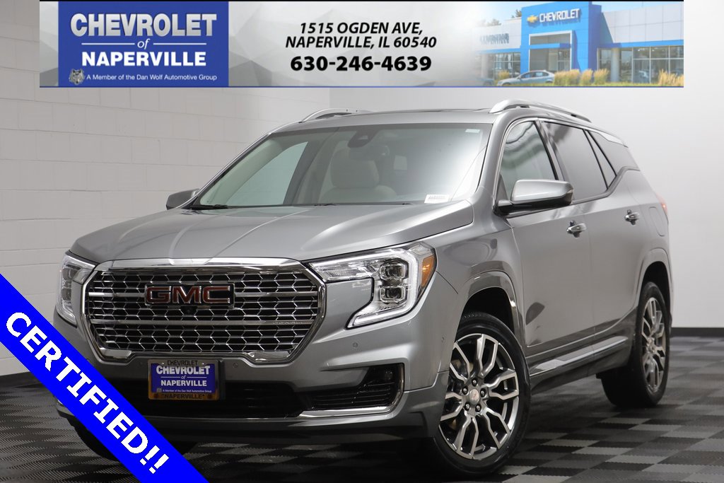 Used 2024 GMC Terrain Denali w/ Denali Premium Package image 1