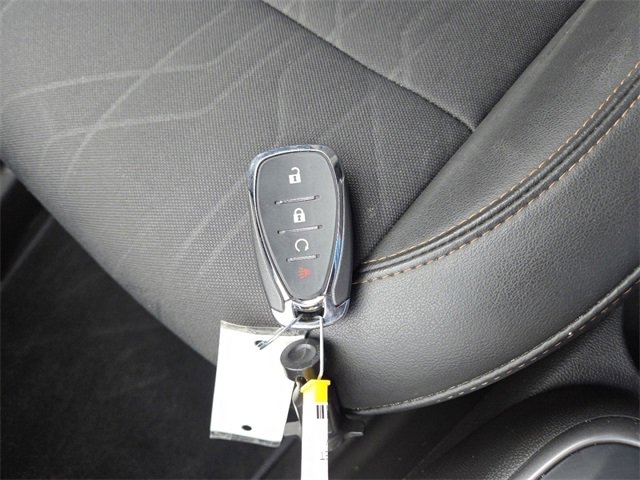 Used 2022 Chevrolet Trax LT w/ Sport Edition image 32