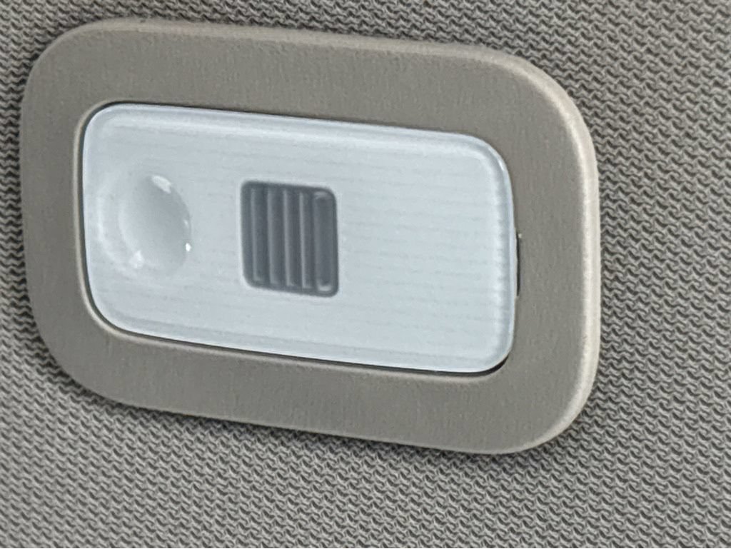 Used 2025 Honda Pilot EX-L image 34