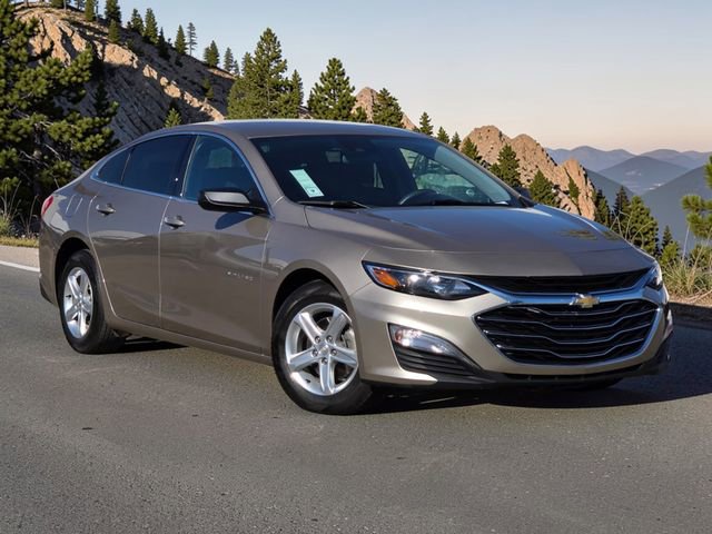 Used 2024 Chevrolet Malibu LS image 2