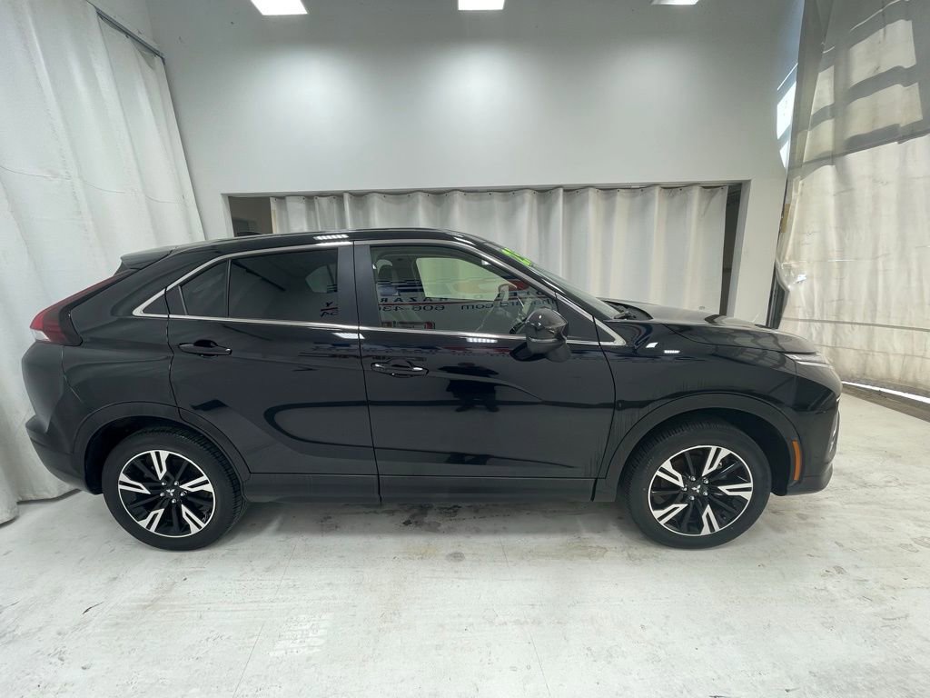 Used 2025 Mitsubishi Eclipse Cross SE image 4