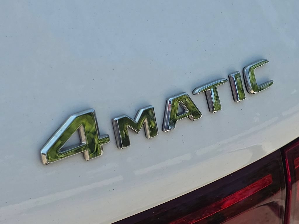 Used 2025 Mercedes-Benz GLB 250 4MATIC image 5