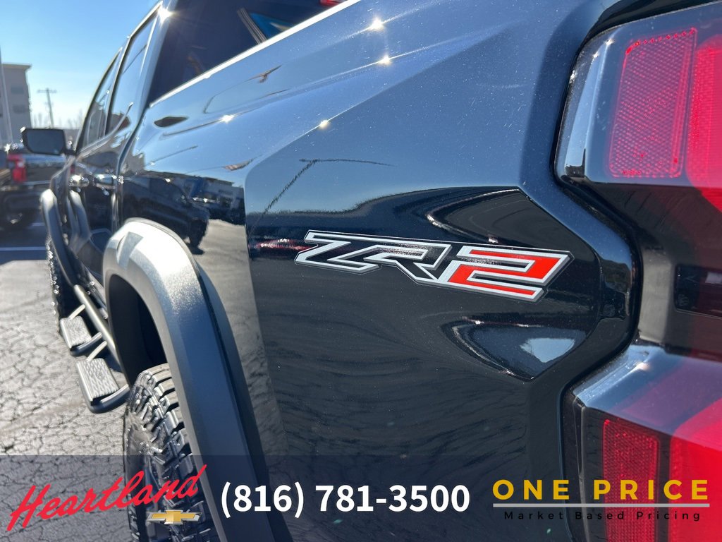 Used 2024 Chevrolet Colorado ZR2 w/ ZR2 Convenience Package III image 15