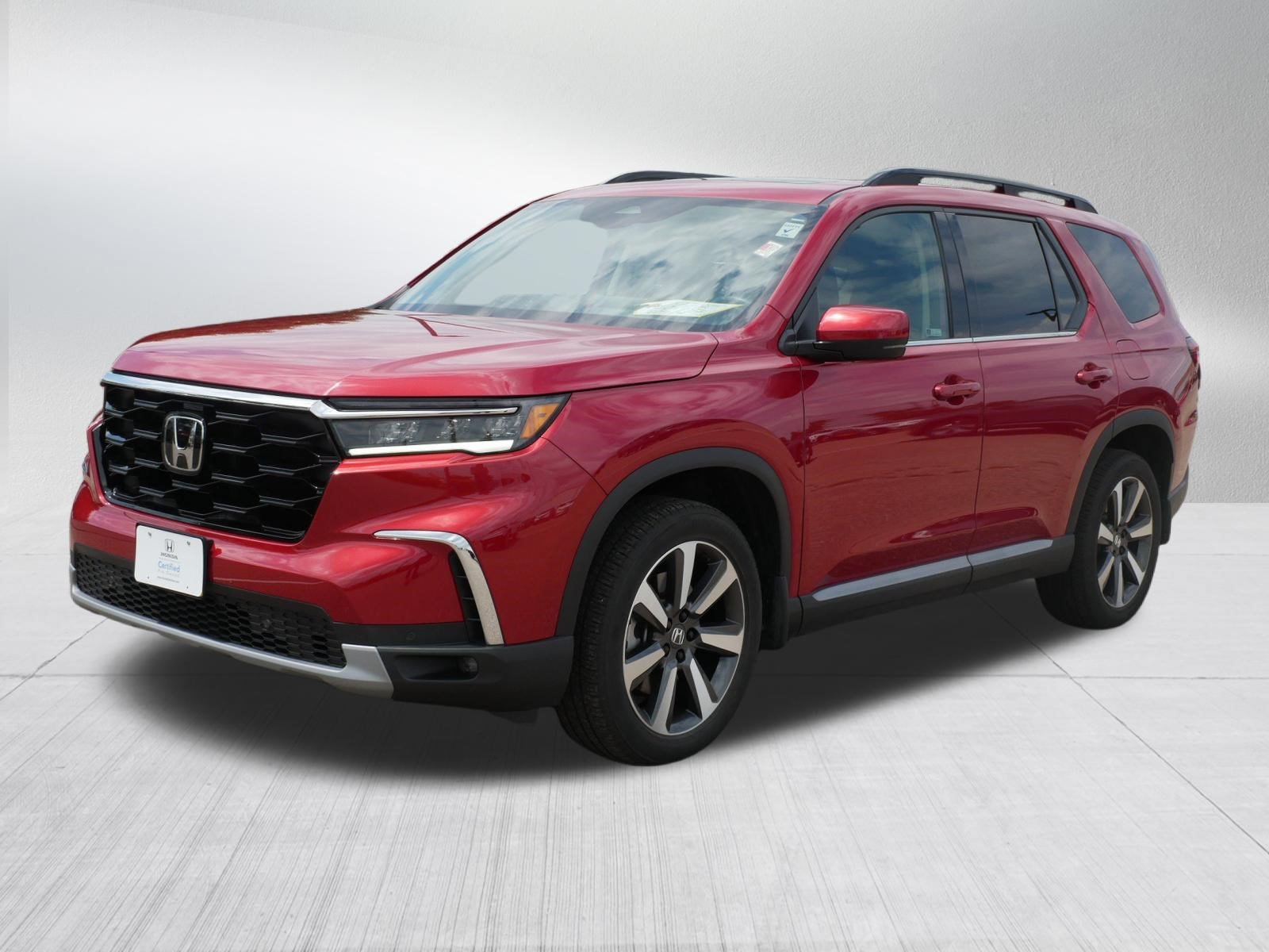 Certified 2023 Honda Pilot Touring image 3