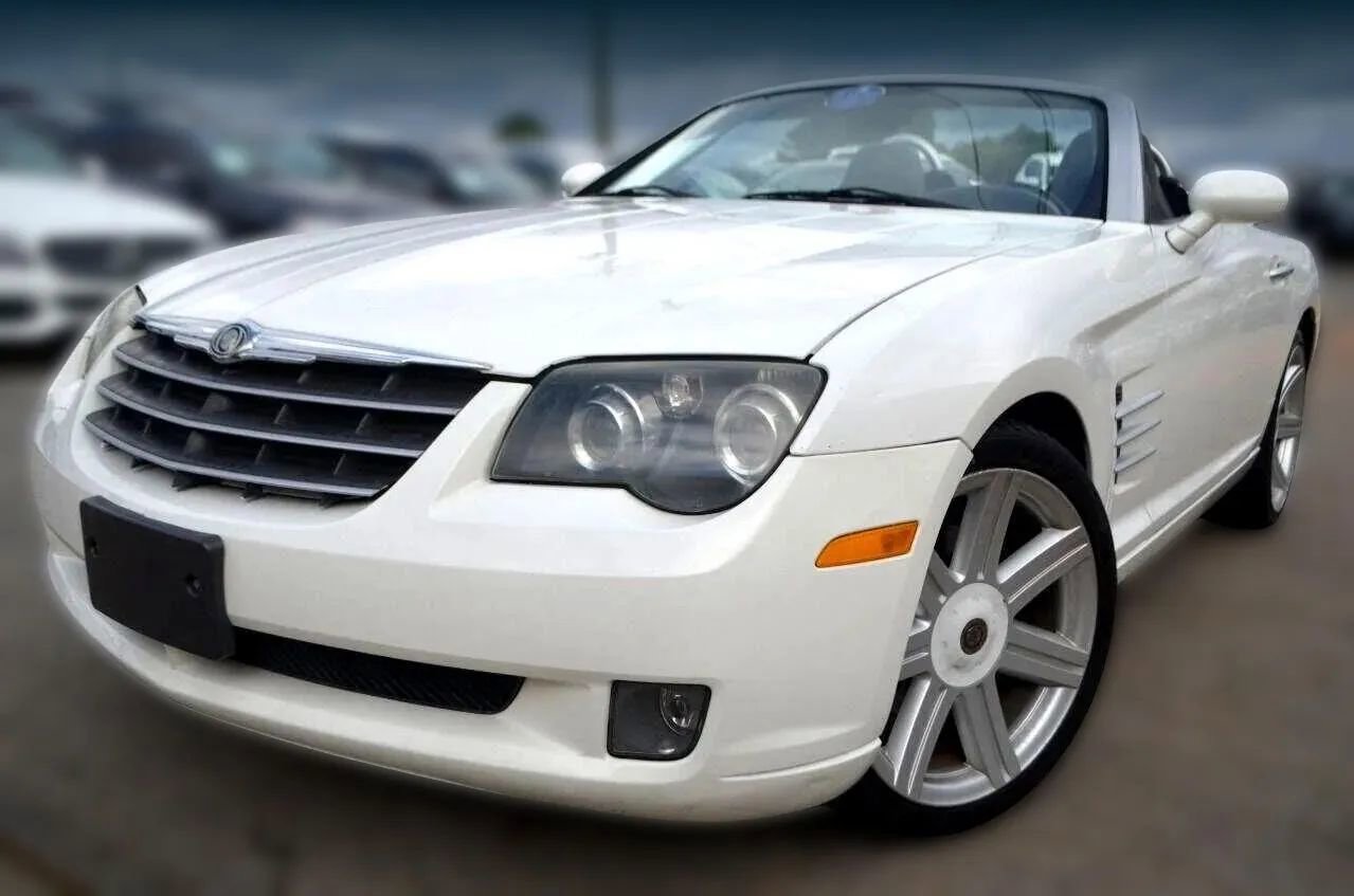 Used 2005 Chrysler Crossfire Limited image 2