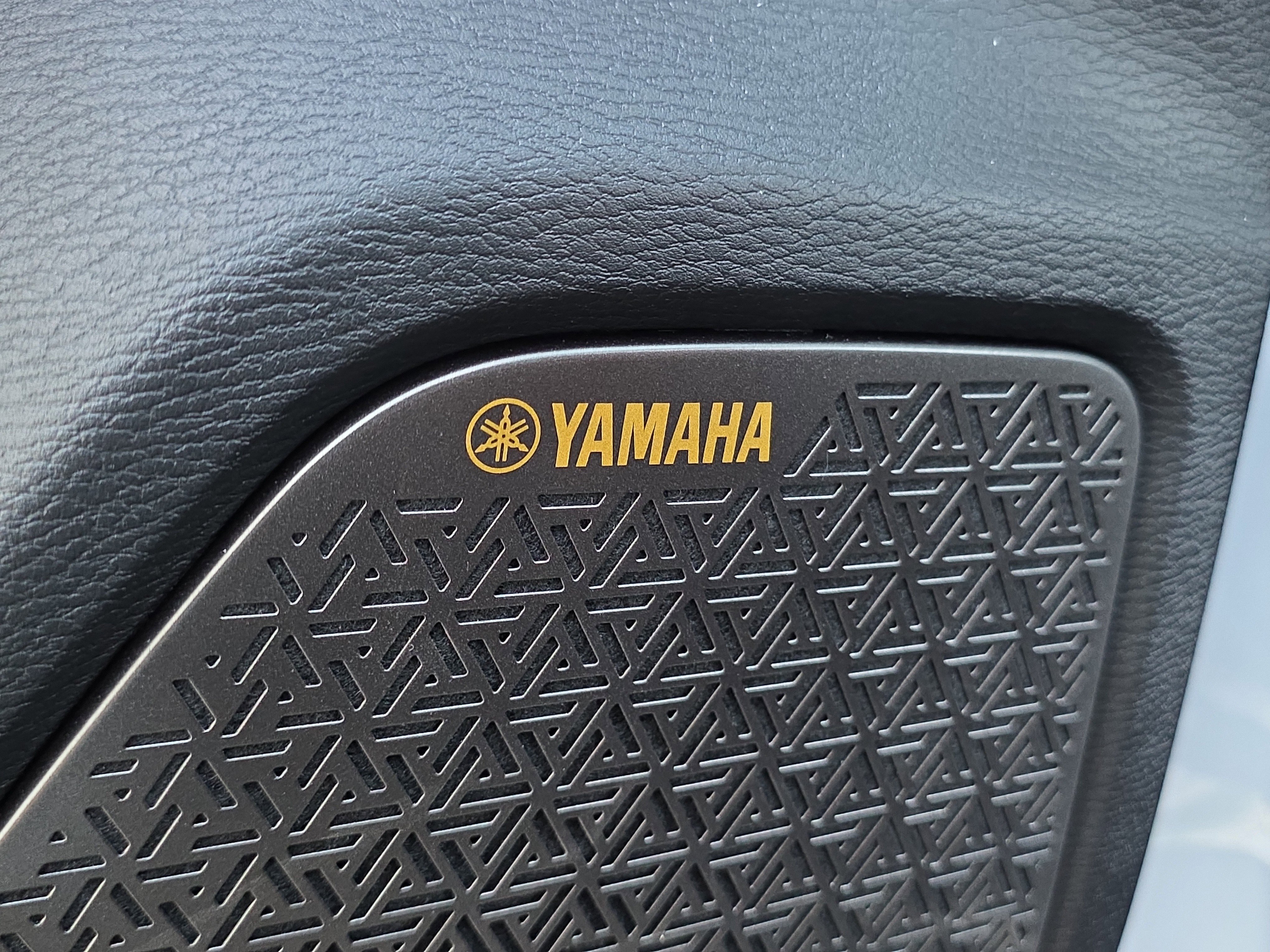 New 2026 Mitsubishi Outlander SEL image 12