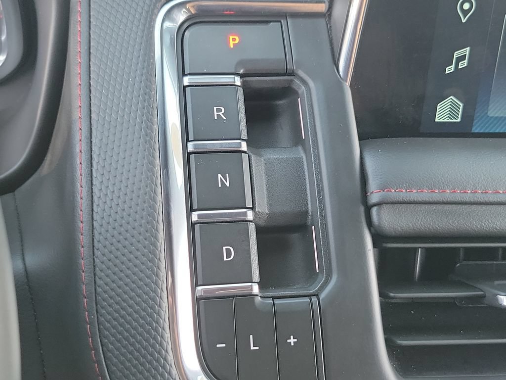 Used 2024 Chevrolet Tahoe RST w/ Sport Performance Package AWD/4WD image 12