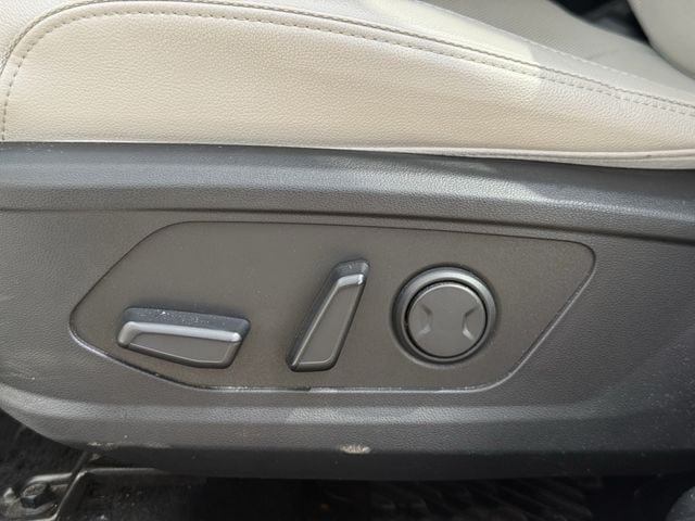 Used 2024 Hyundai Tucson Limited AWD/4WD image 29