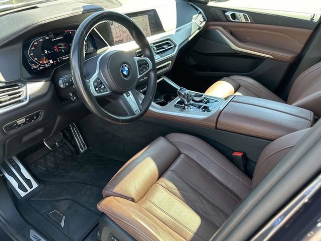 Used 2022 BMW X5 M50i w/ Executive Package AWD/4WD image 2