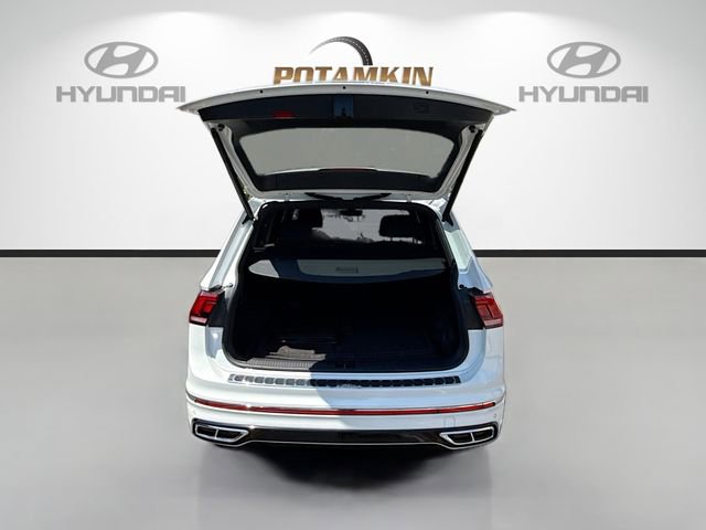 Used 2022 Volkswagen Tiguan SEL R-Line AWD/4WD image 25