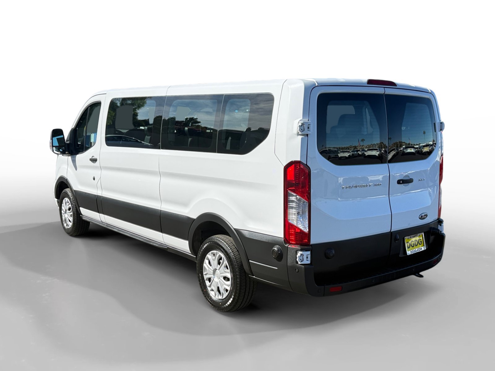 Certified 2024 Ford Transit 350 XLT RWD image 3