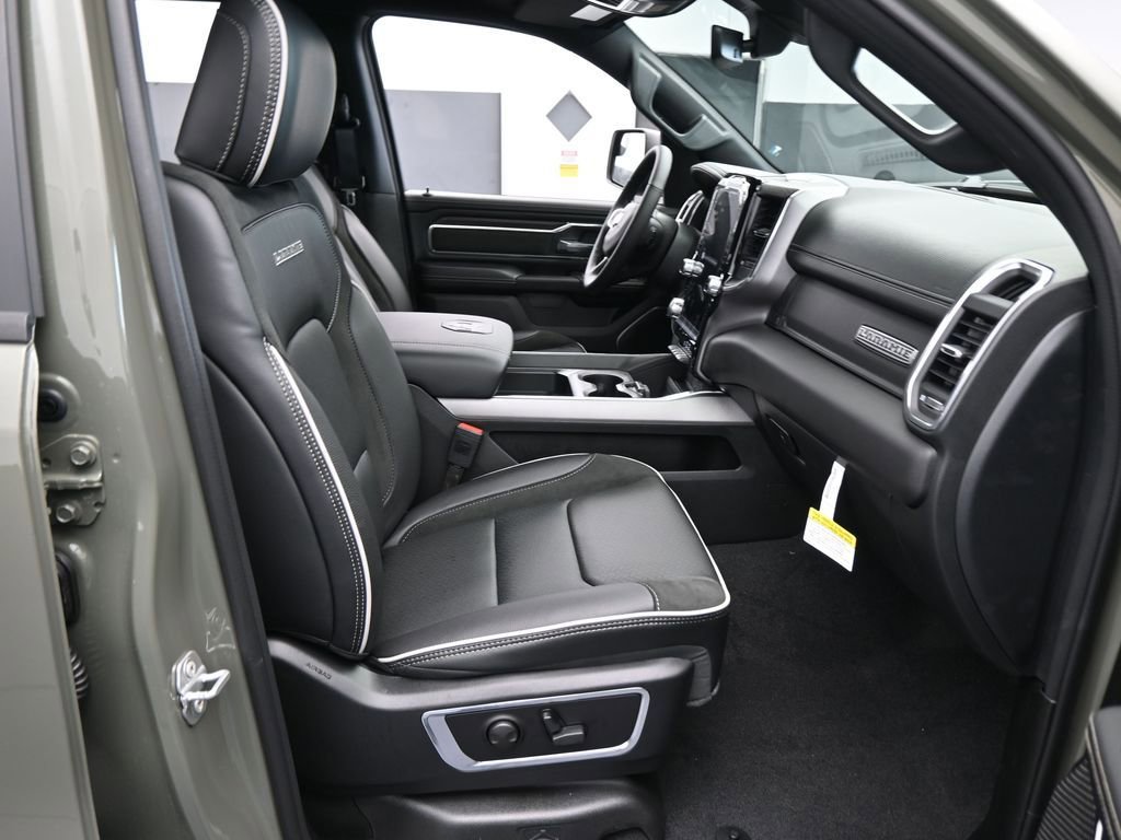 Used 2026 RAM 1500 Laramie w/ Night Edition AWD/4WD image 37