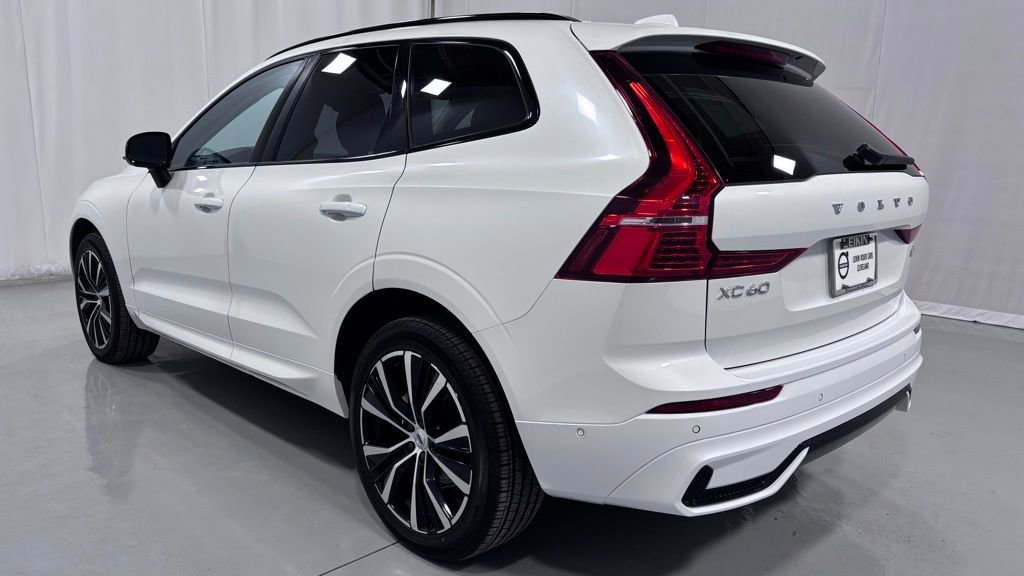 Certified 2025 Volvo XC60 B5 Plus image 8