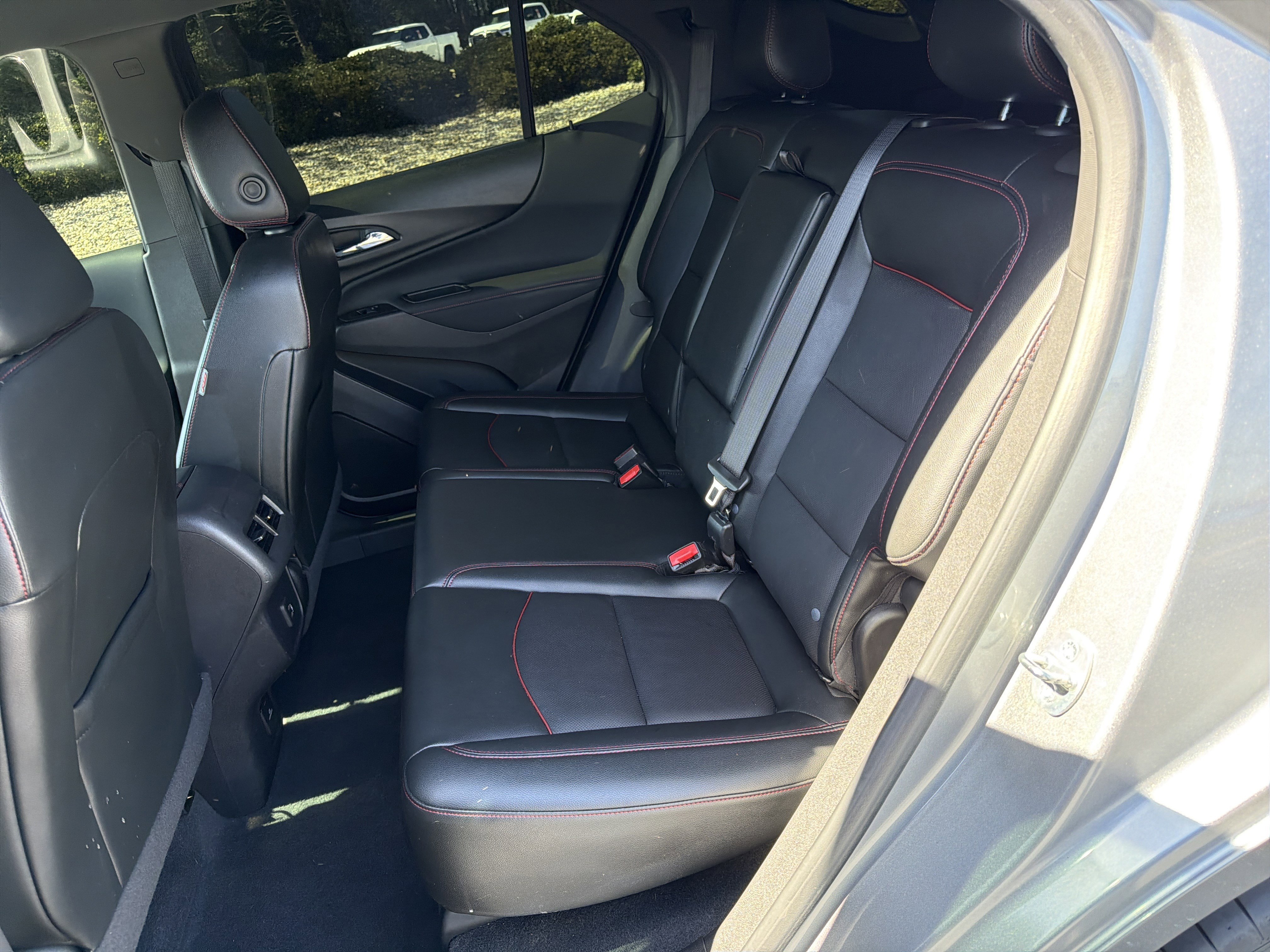 Used 2023 Chevrolet Equinox RS w/ RS Leather Package image 20