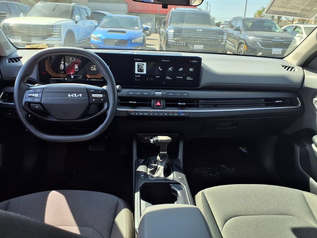Used 2025 Kia K4 FWD image 10