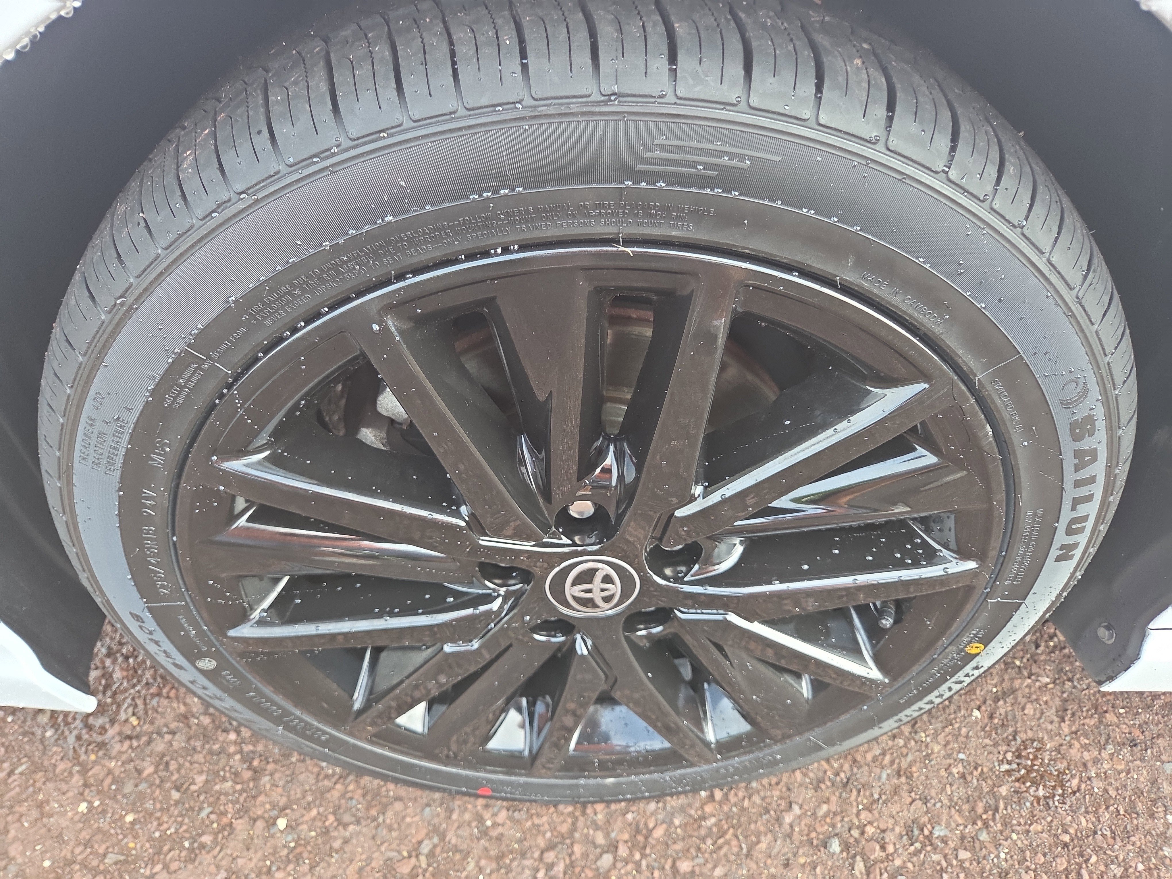 Certified 2021 Toyota Camry SE image 12