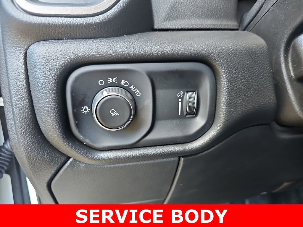 Used 2024 RAM 2500 Tradesman w/ Chrome Appearance Group image 23