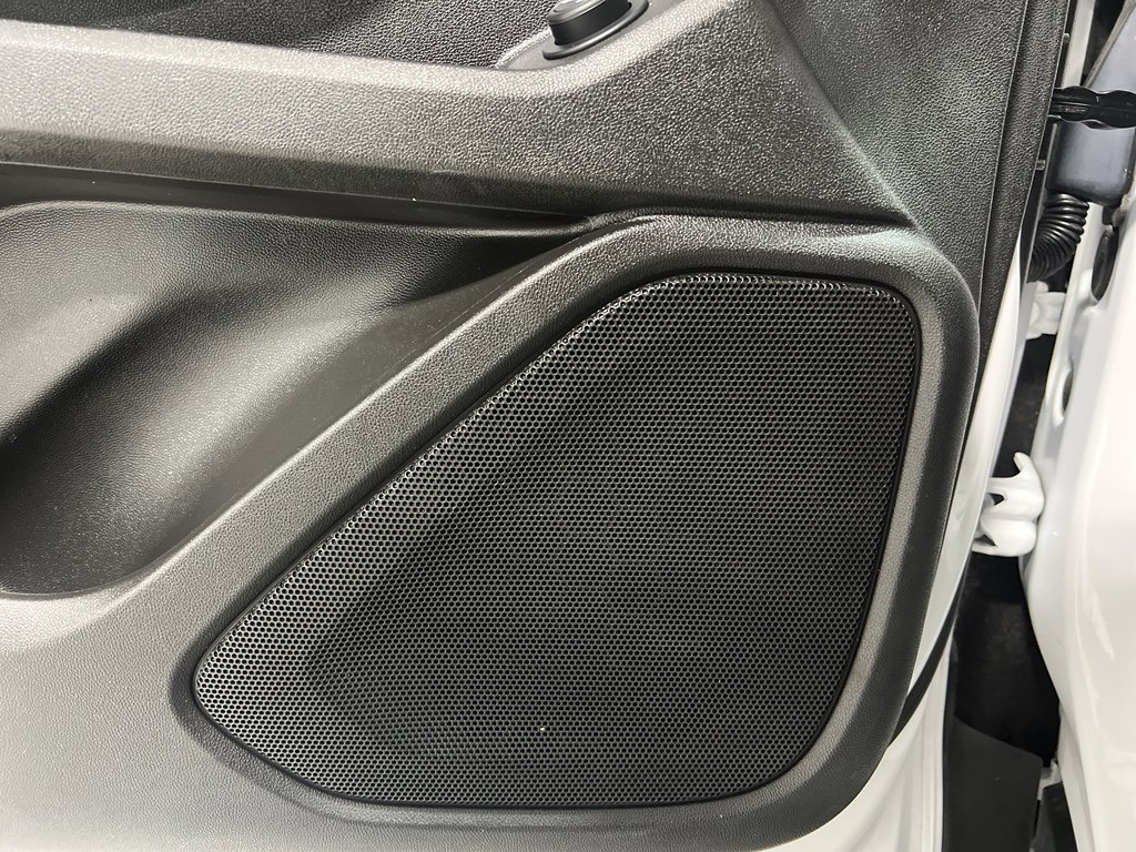 Used 2023 GMC Terrain AT4 image 22