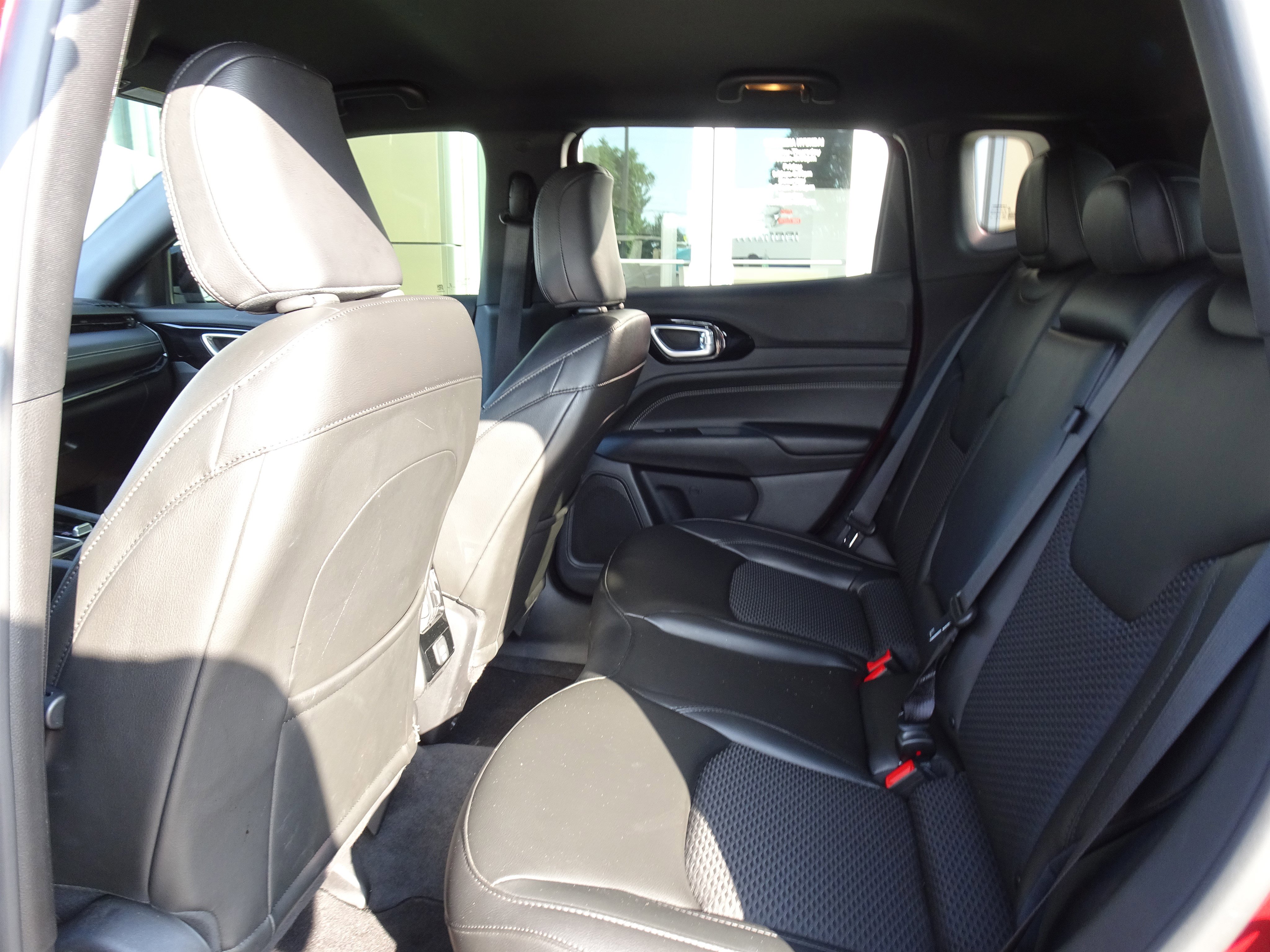 Used 2022 Jeep Compass Altitude image 13