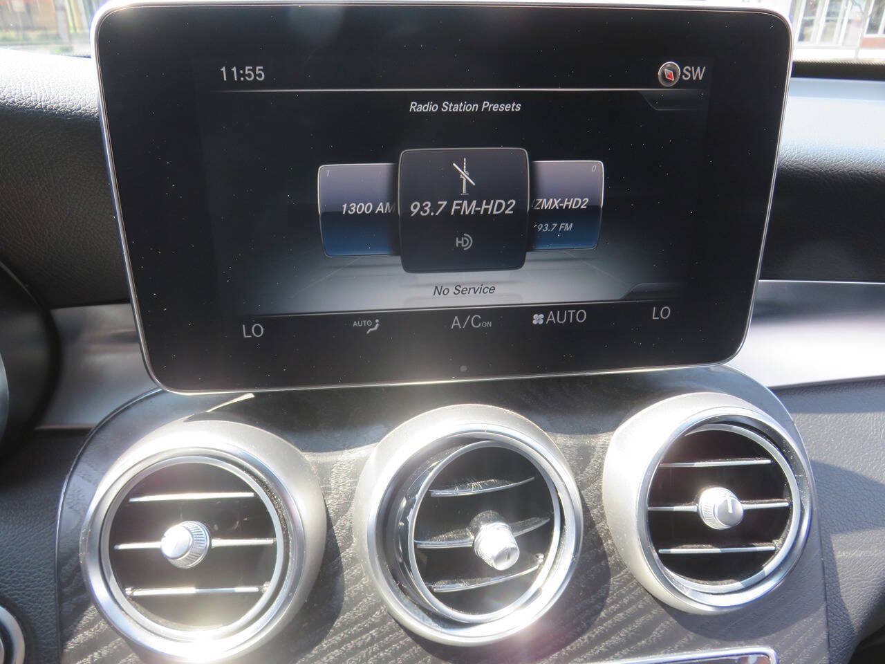 Used 2018 Mercedes-Benz GLC 300 4MATIC image 19