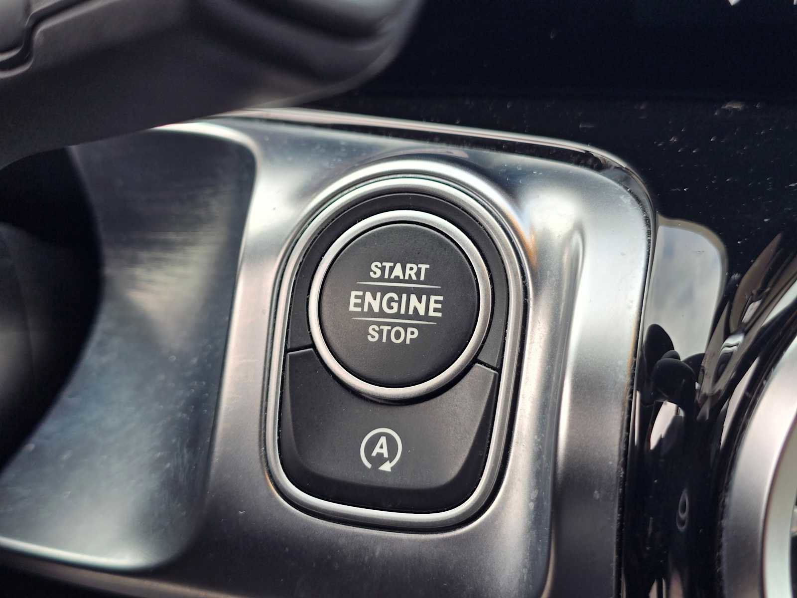 Used 2020 Mercedes-Benz GLB 250 4MATIC image 35