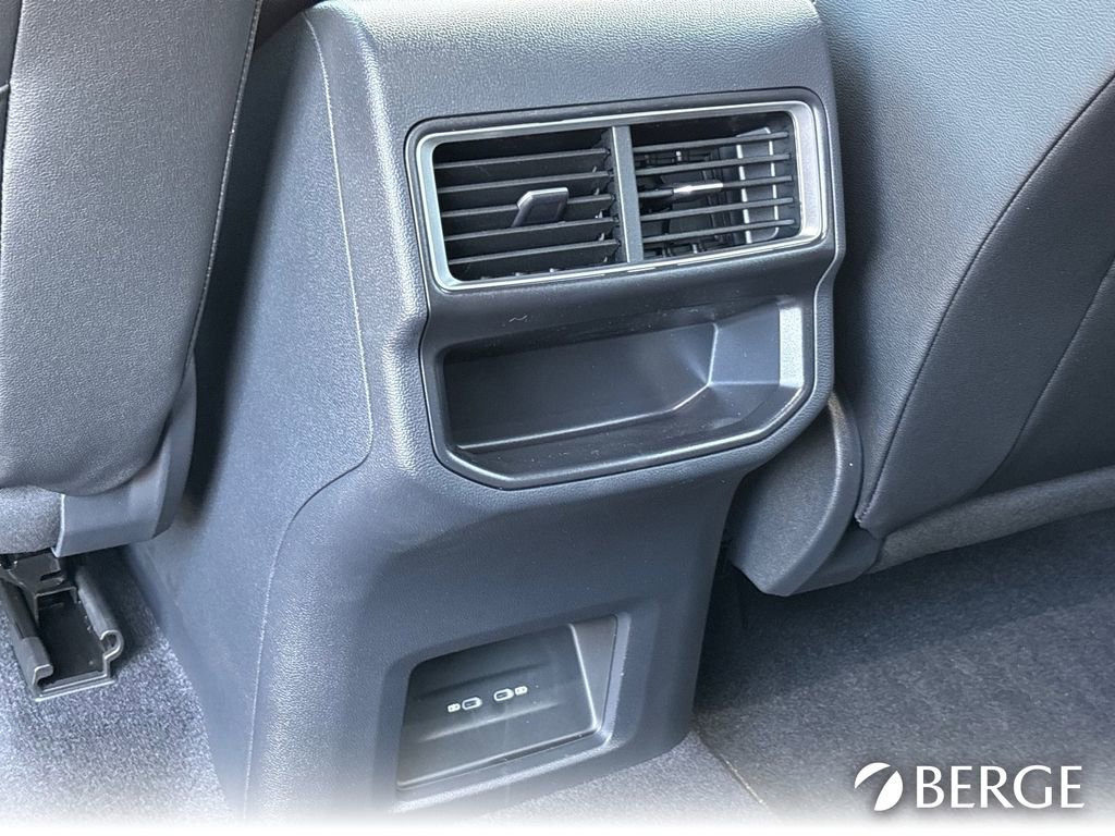 New 2026 Volkswagen Atlas Cross Sport SE image 16