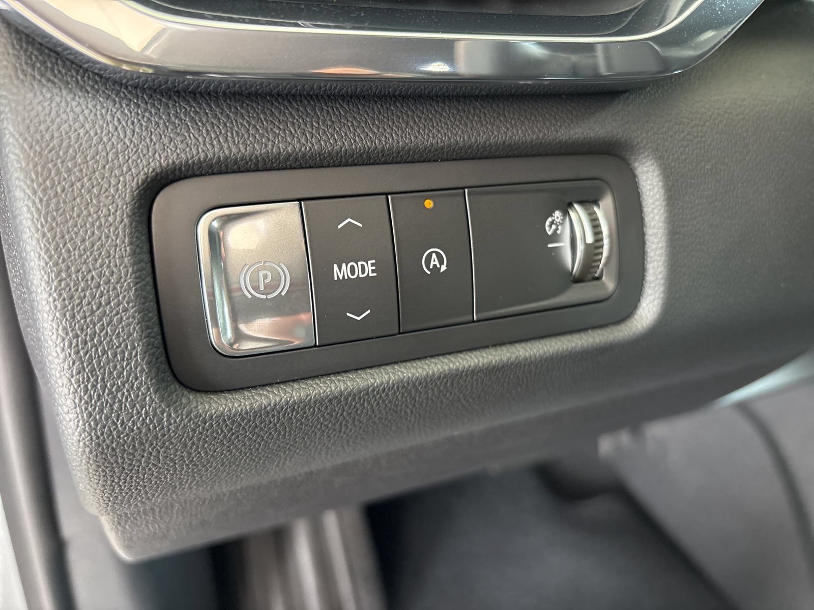 New 2026 GMC Acadia Elevation w/ Black Edition FWD image 13