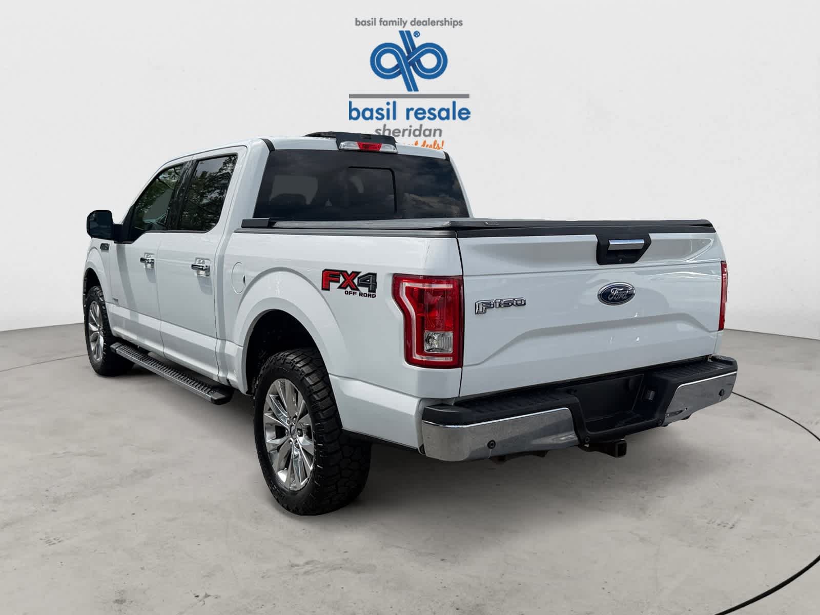 Used 2015 Ford F150 XLT w/ Equipment Group 302A Luxury AWD/4WD image 5