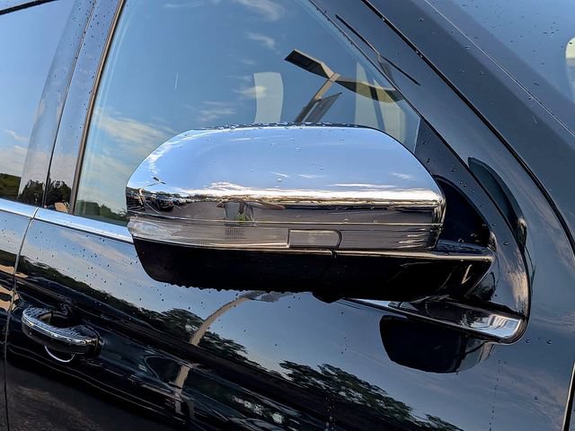 Used 2023 Lincoln Navigator Black Label AWD/4WD image 11